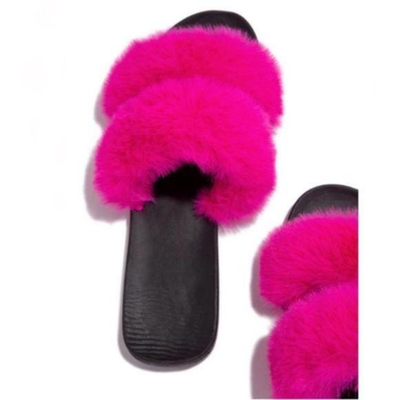 Faux Fur Double Band Slides in Pink - Picture 4 of 5